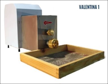 Valentina 1. Macchina  professionale a uso familiare