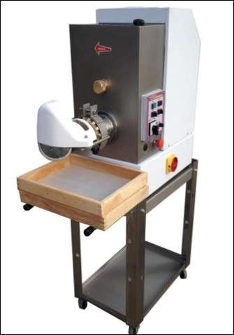 Valentina 5. Macchina per pasta